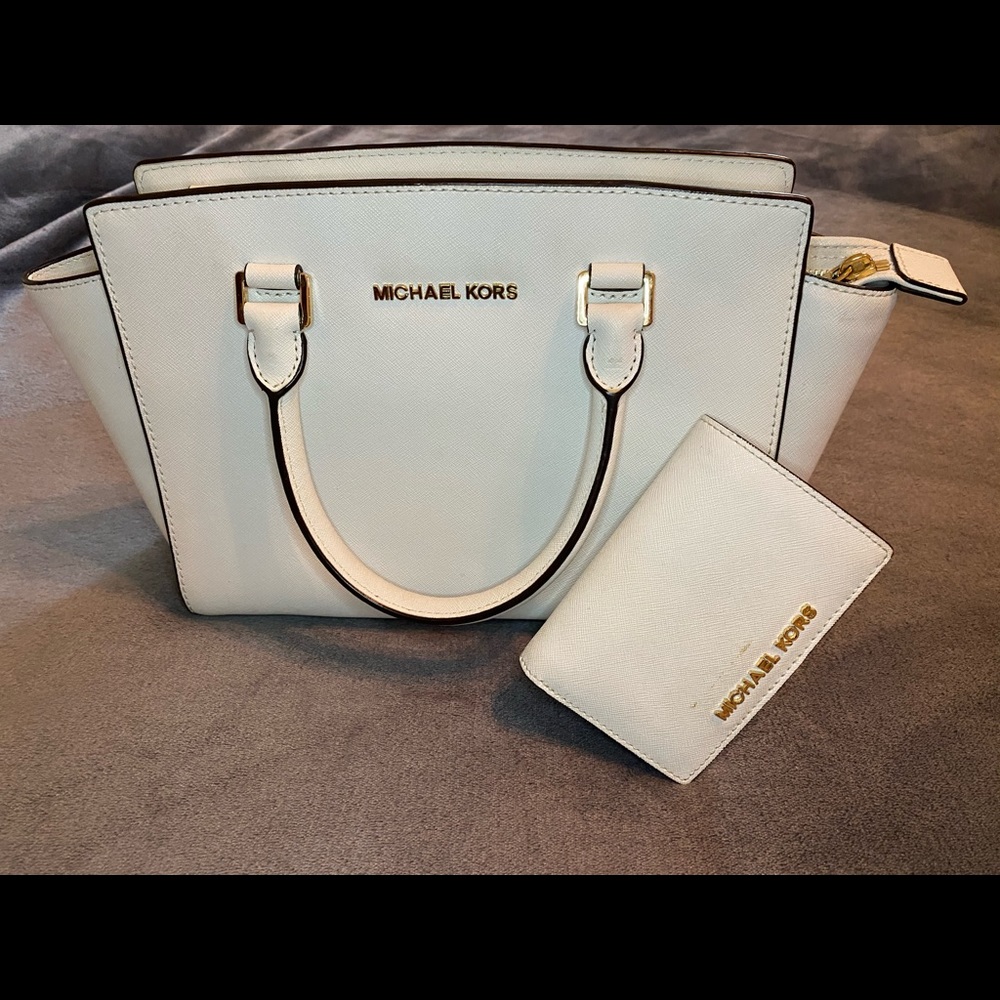 White Michael Kors Purse and Wallet